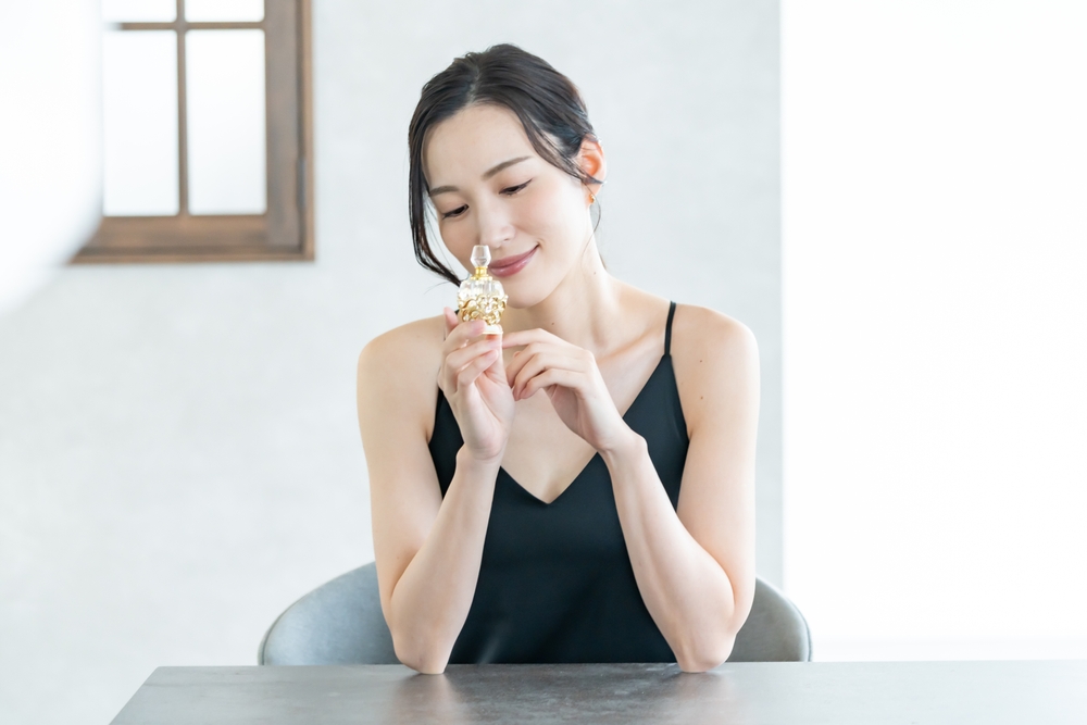 香りが肌にあたえる影響とは？美容に取り入れるメリットや方法も解説