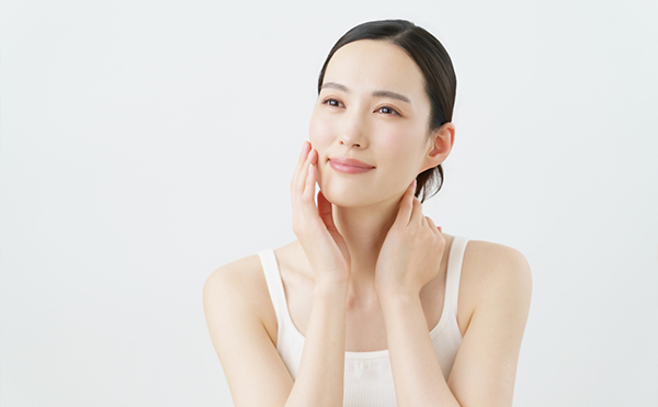 エイジングケア※導入美容液が叶える自らうるおいをつくり出す肌